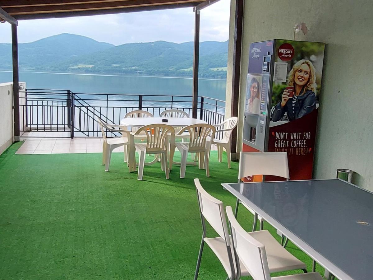 Casa Yuppy Du Lägenhet Ieşelniţa Exteriör bild