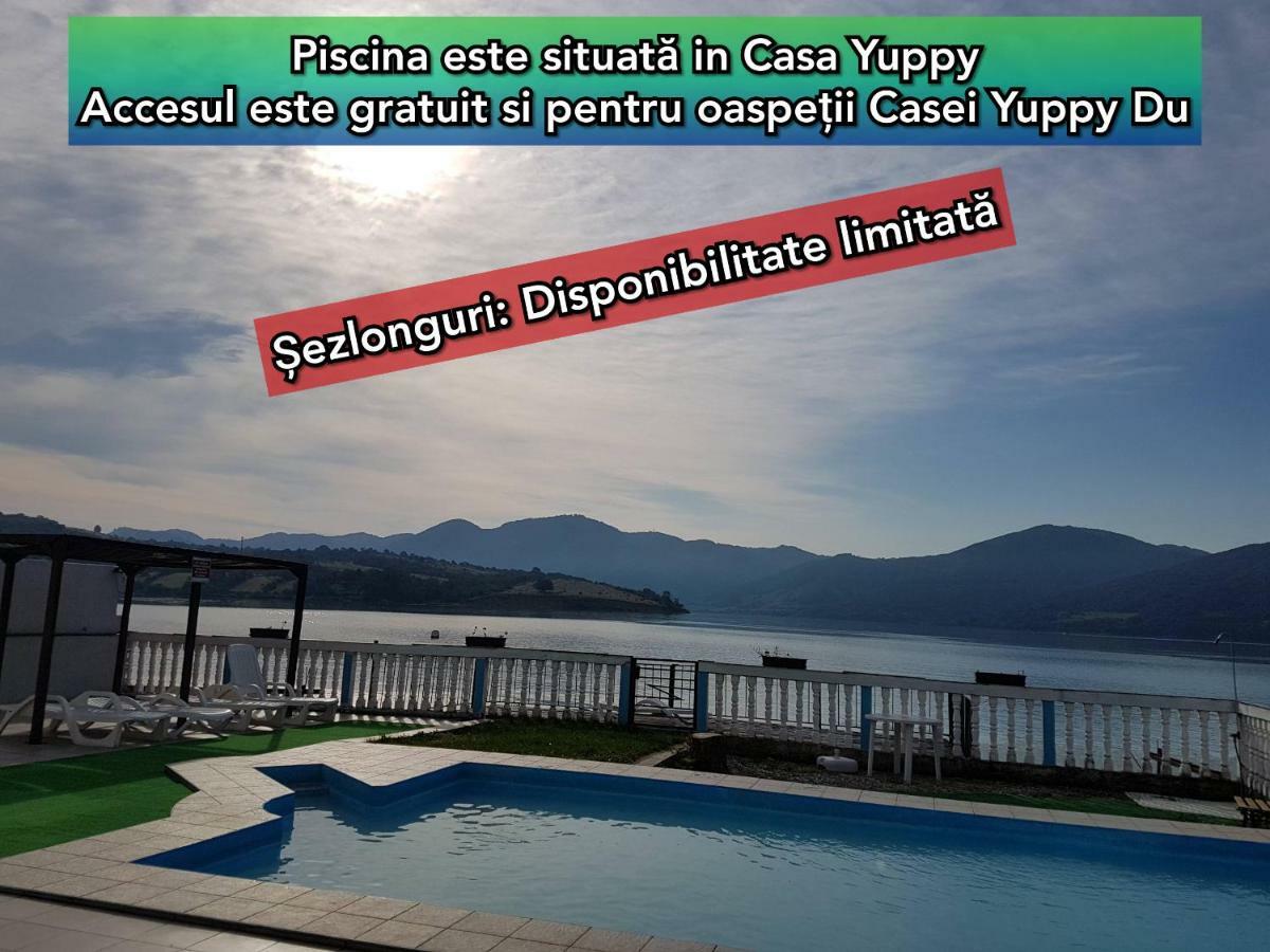 Casa Yuppy Du Lägenhet Ieşelniţa Exteriör bild